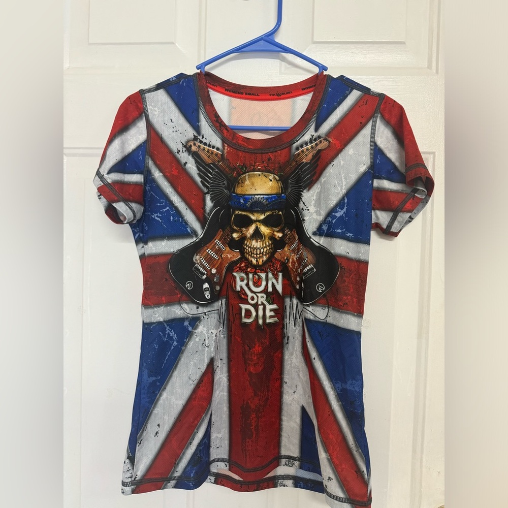 INKnBURN run or die tech t shirt women’s small